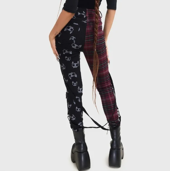 Killstar Black and Red Skull Pattern Pants - Picture 2 of 3